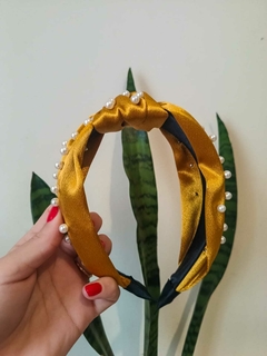 Diadema Gracia Mostaza - comprar online