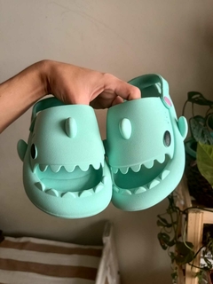 BabyShark verde pastel en internet