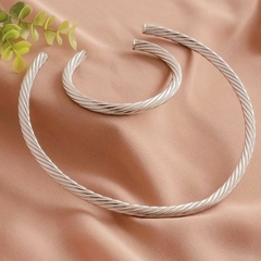 Kit aros colar e bracelete rígidos - comprar online