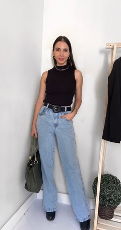 Calça Wide leg Zoe na internet