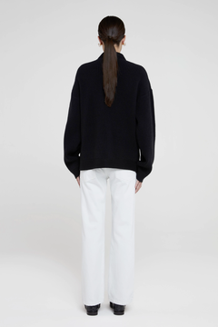 Calça Jeans Icky White Andrea Bogosian na internet