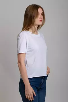 CAMISETA CORTE A LASER MOYO - comprar online