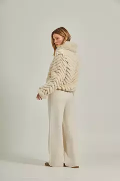 Casaco pele gola fox - Off White - comprar online