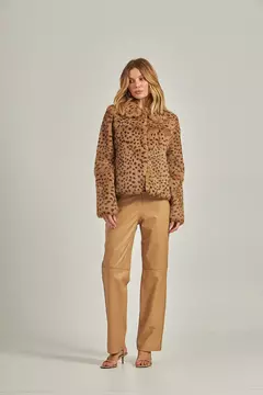 Casaco de pele animal print - comprar online