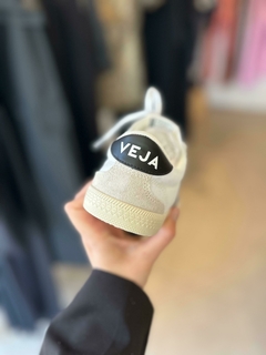 Imagem do VOLLEY CANVAS WHITE BLACK