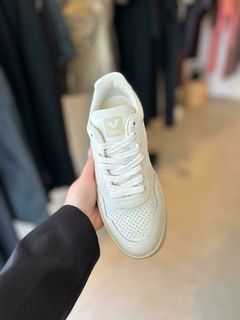 Imagem do V-90 LEATHER EXTRA WHITE