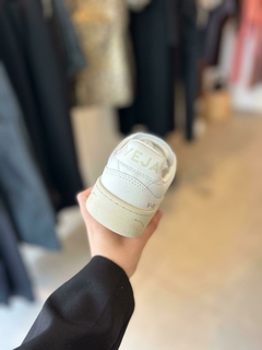 V-90 LEATHER EXTRA WHITE