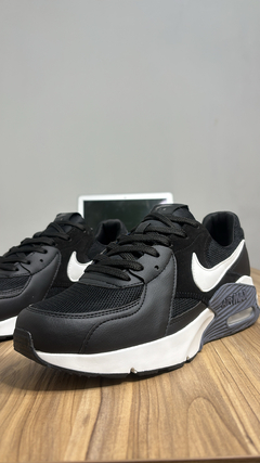 Nike Excee Masculino na internet