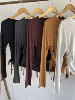Blusa Canelada Carina Chocris - comprar online