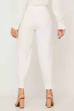 Calça Isa Amiska na internet