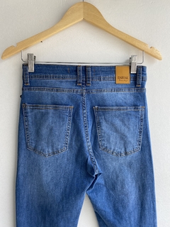 Calça Jeans Bootcut Elisa na internet