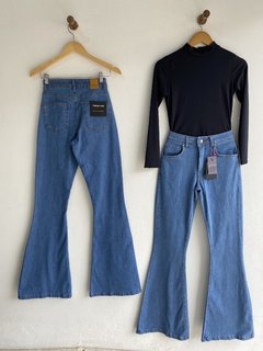 Calça Jeans Flare Mia - Villa Pink Tc
