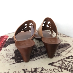TORY BURCH - SANDÁLIA DE COURO ANABELA - 37 na internet