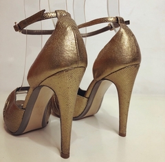 Imagem do SALVATORE FERRAGAMO - SANDÁLIA DOURADA - 37