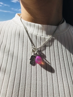 collar vibra agata fucsia