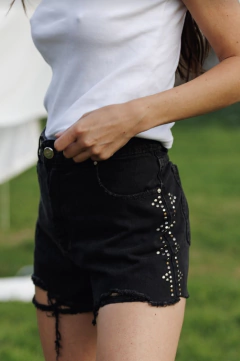 Short Narcisa tachas by Saltan Pepa - comprar online