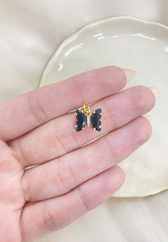 Dije mariposa en negro