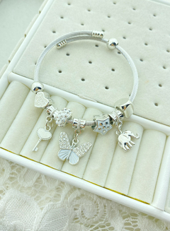 Pulseras con charms - comprar online