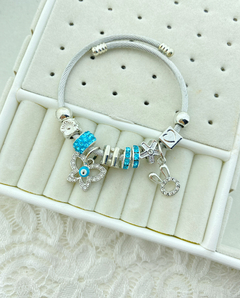 Pulsera con charms en internet