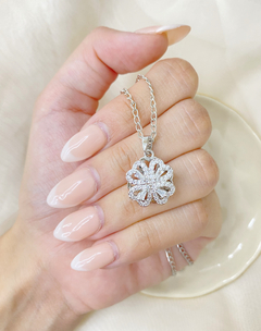 Conjunto giratorio detalles en Strass