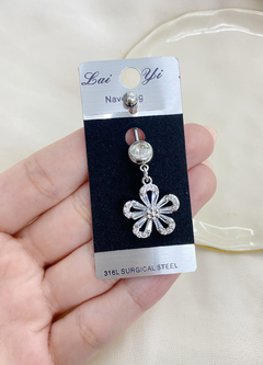 Piercing Flor con Strass