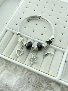 Pulseras con charms en internet