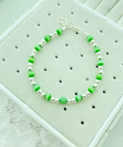 Pulsera con piedras verde