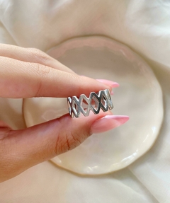 Anillo zigzag