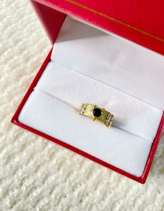 Anillo estrella negra