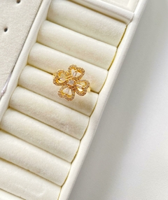 Anillo Giratorio Trebol