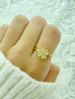 Anillo Giratorio Trebol