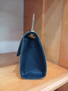 Cartera de fiesta sobre cluch en internet