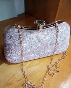 Cartera de fiesta sobre cluch en internet