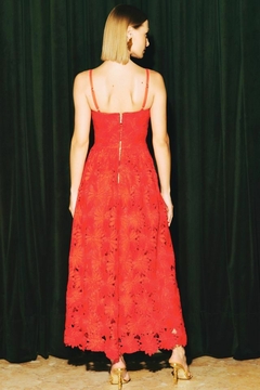 VESTIDO AMANDA GUIPIR MIDI na internet