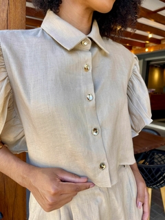CONJUNTO BABADO COLETE E SHORT LINHO na internet