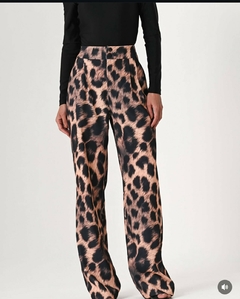 Calça Animal Print na internet