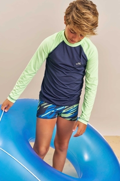 Conjunto de Camiseta e Sunga em Malha Uv Dry com Proteção Uv 50 +