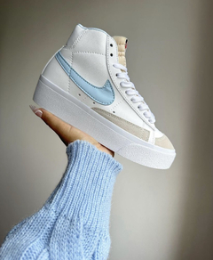 Blazer Mid 77