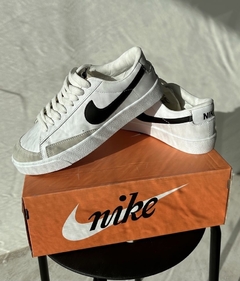 Blazer Mid 77