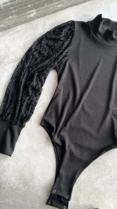 Body Velvet en internet