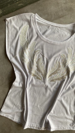 Remera tul aplique - comprar online