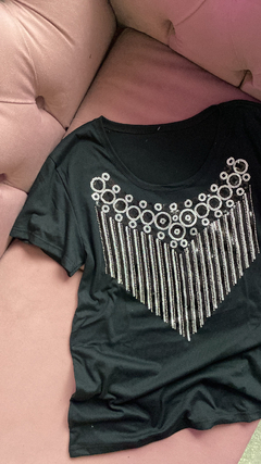 Remera V - comprar online
