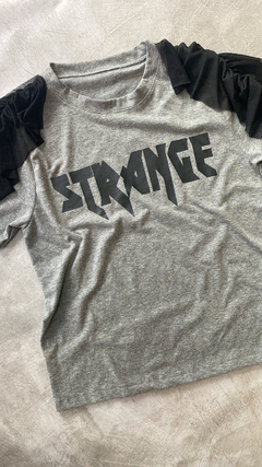 Remera Strange - comprar online
