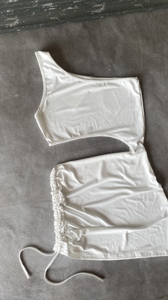 Vestido microfibra frunce cutout