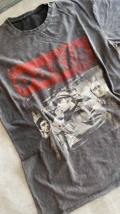 Remera Oasis