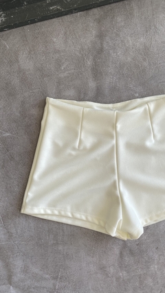 Short crep - comprar online