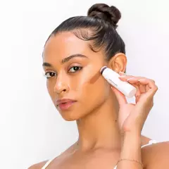 Imagen de CONTORNO EN BARRA ESSENTIALS TONO SCULPTED KARA BEUTY