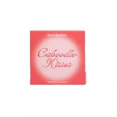 LABIAL EN POLVO Y CREMA CABOODLE KISSES PINKIE BOOTS KARA BEAUTY