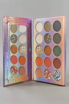 PALETA DE SOMBRA LYRA X15 DOLCE BELLA en internet