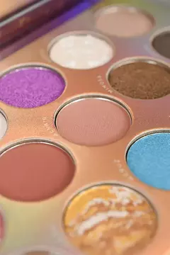 Imagen de PALETA DE SOMBRA LYRA X15 DOLCE BELLA